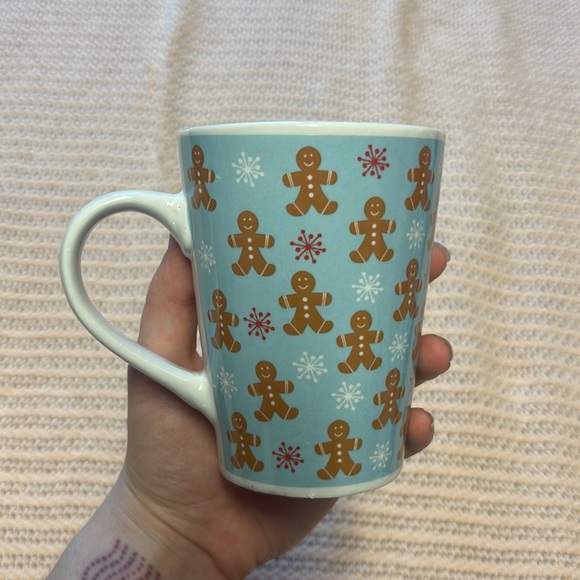 Gingerbread Christmas mug - Picture 3 of 6